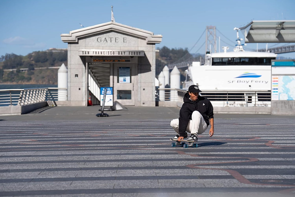 Cruiser - 29"X10" 7-Ply North American Maple Deck, Carving Truck, Fully Assembled, Supports up to 275 Lbs for Surf-Like Carving